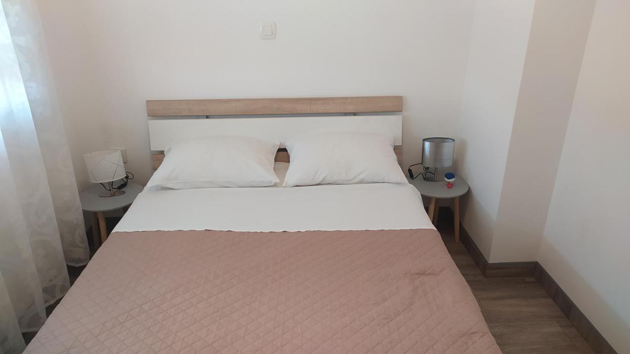 Apartman Greta Sukosan Exterior photo